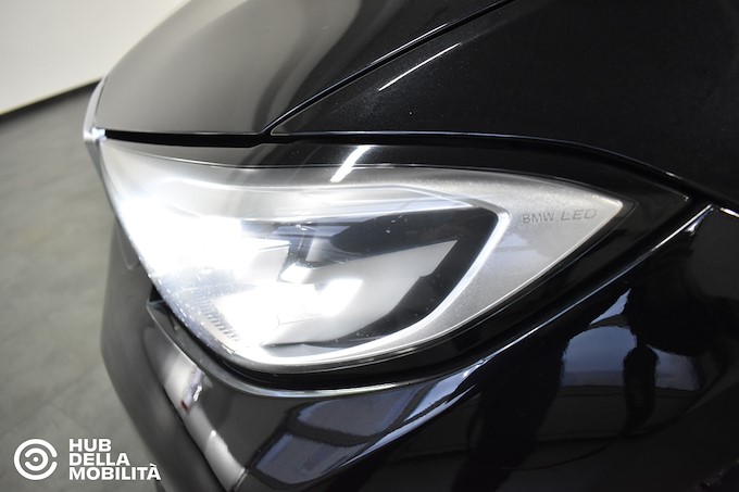 BMW 320d 48V Touring Business Advantage